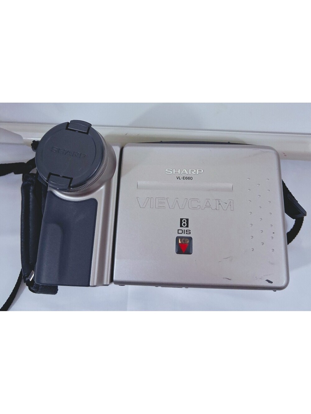 Sharp VL-E660 VL-E660U 8mm Video8 Camcorder Hi-Fi Monaural 40x Untested